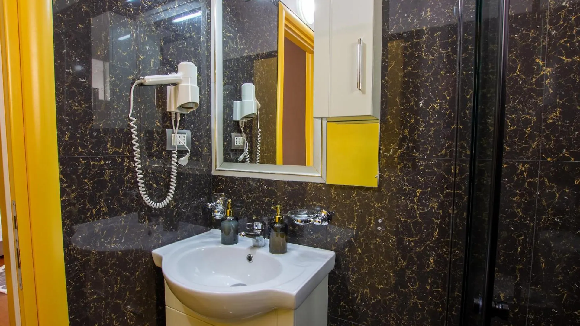 Bora Hotel Gjirokastër