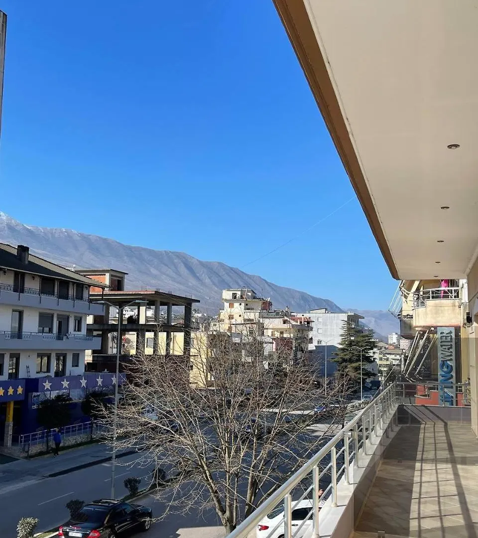 Bora Hotel Gjirokastër 4*,