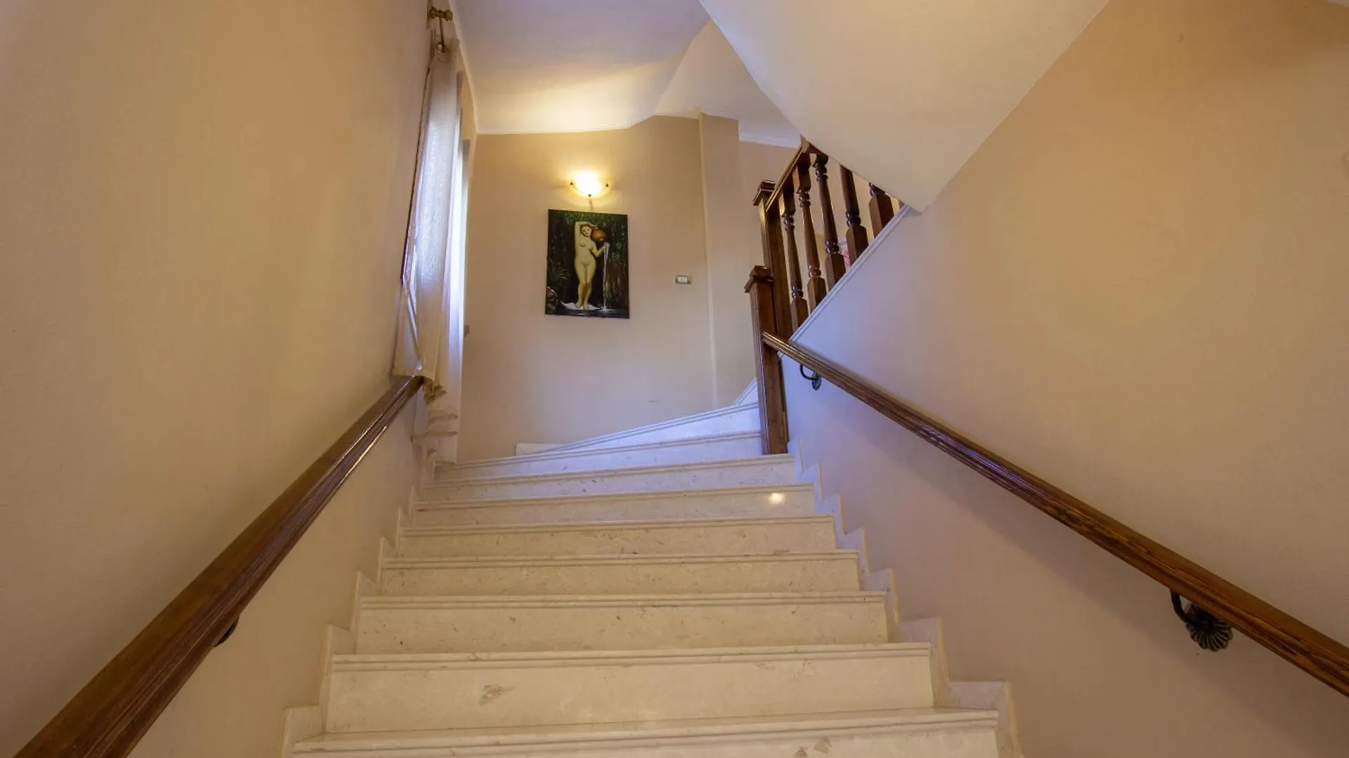 Bora Hotel Gjirokastër