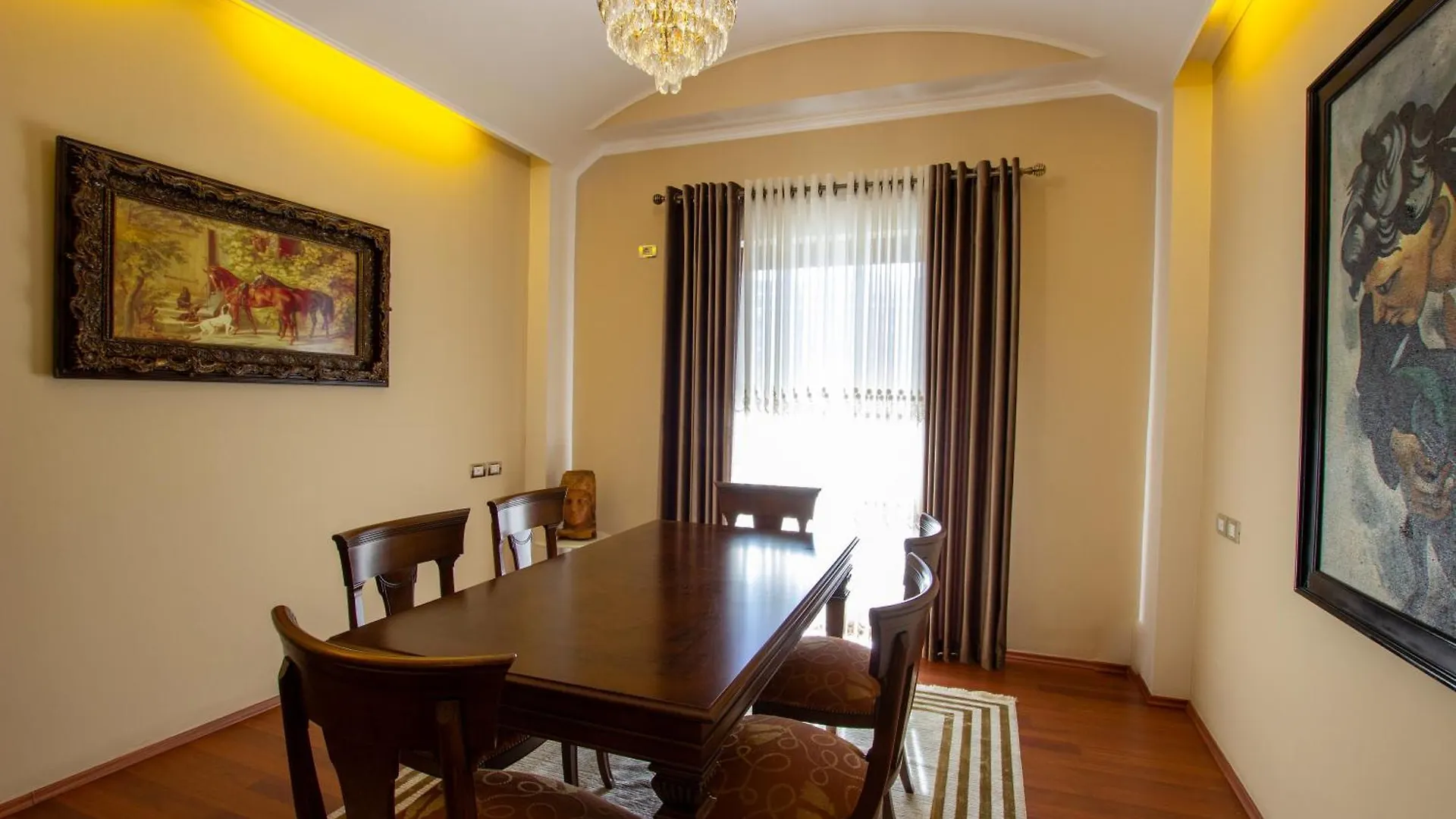 Bora Hotel Gjirokastër