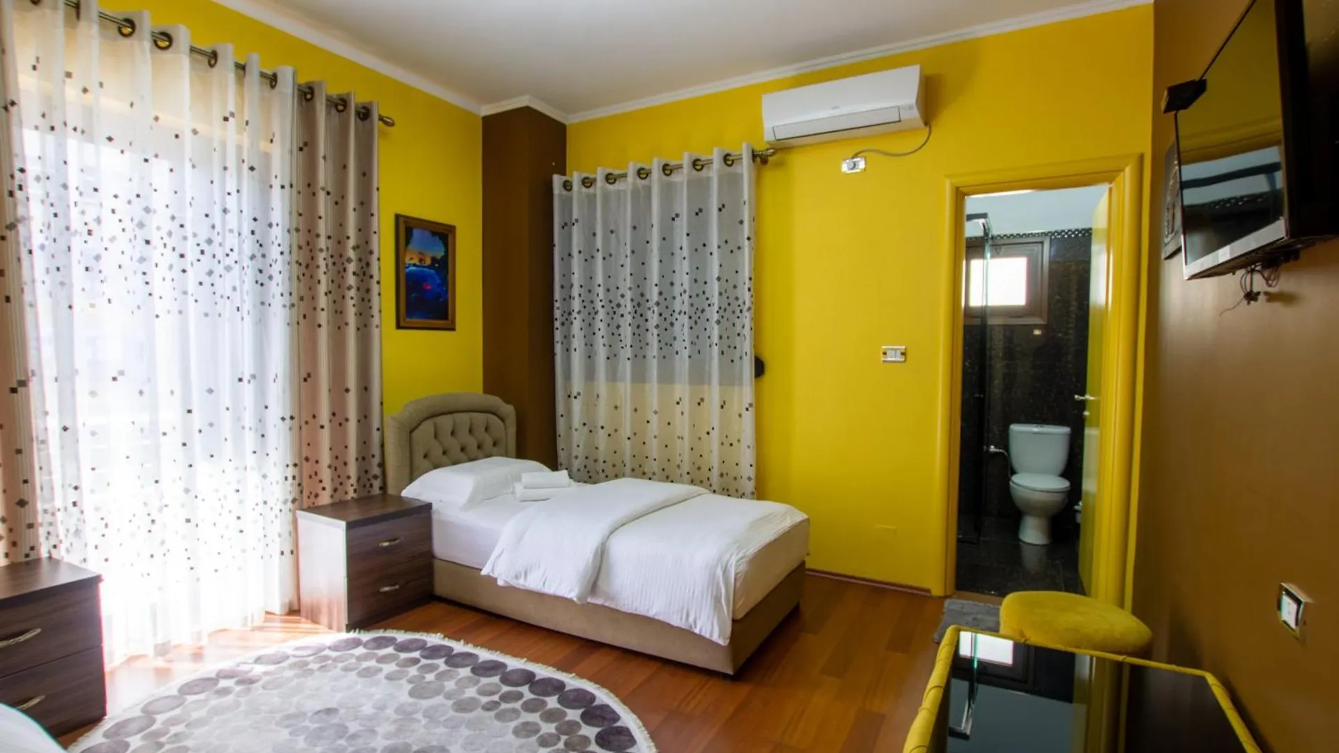Bora Hotel Gjirokastër Albania